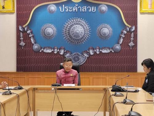นำคณะนักกีฬาและเจ้าหน้าที่ทีมตัวแทนนักกีฬาผู้สูงอายุจังหวัดสุรินทร์ เข้ารับโอวาท